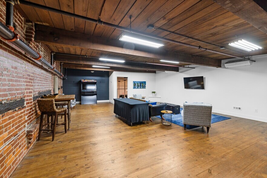 More Photos Of 600 S Broad St, Monroe Manufacturing For Lease