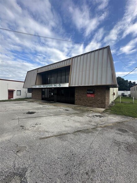 More Photos Of 1550 Vassar St, Orlando Industrial For Lease