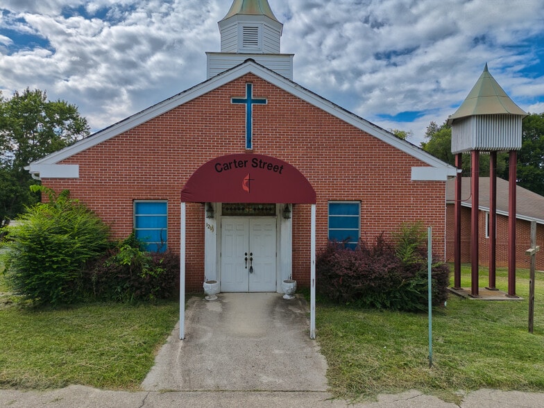 More Photos Of 1219 Second St, Radford Religious Facility For Sale
