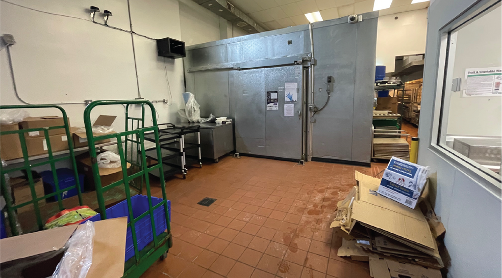 More Photos Of 2451 46th St, Astoria Industrial For Lease