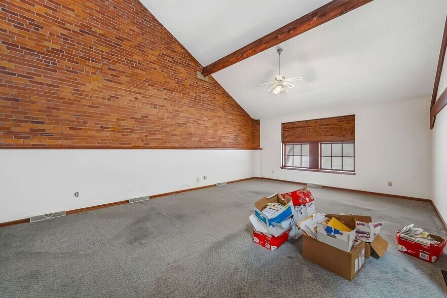 More Photos Of 412 E River St, Elyria Office For Sale