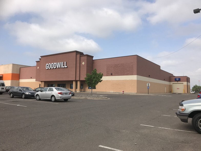 More Photos Of 5660 NE Main St, Fridley Freestanding For Lease