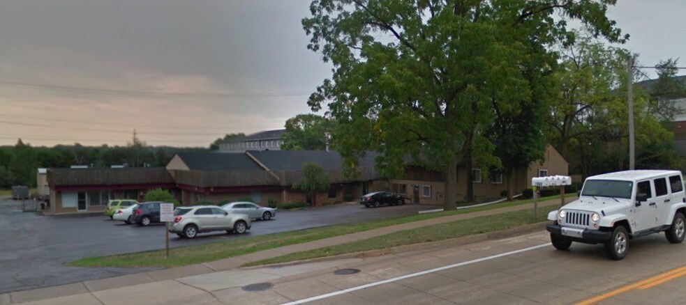 Primary Photo Of 2141 S State St, Ann Arbor Freestanding For Lease