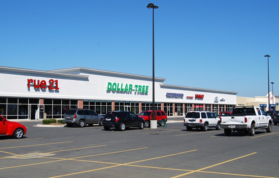 More Photos Of 5981-6033 Mer Rouge Rd, Bastrop Storefront For Lease