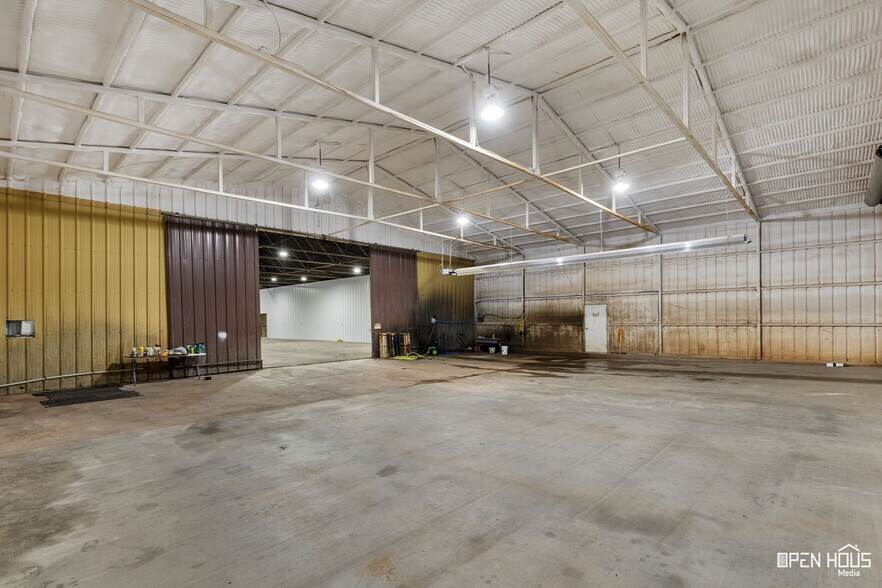 More Photos Of 9478 Seymour Hwy, Wichita Falls Industrial For Sale