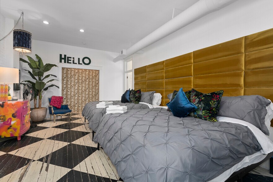 More Photos Of 120-122 W 5th St, Kansas City Storefront Retail Residential For Sale