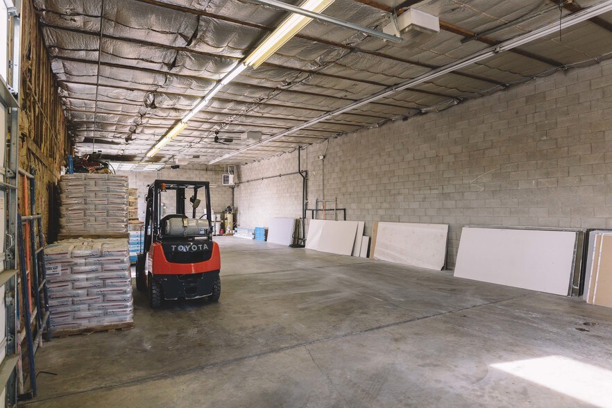 More Photos Of 1939 Frazer Ave, Sparks Warehouse For Lease