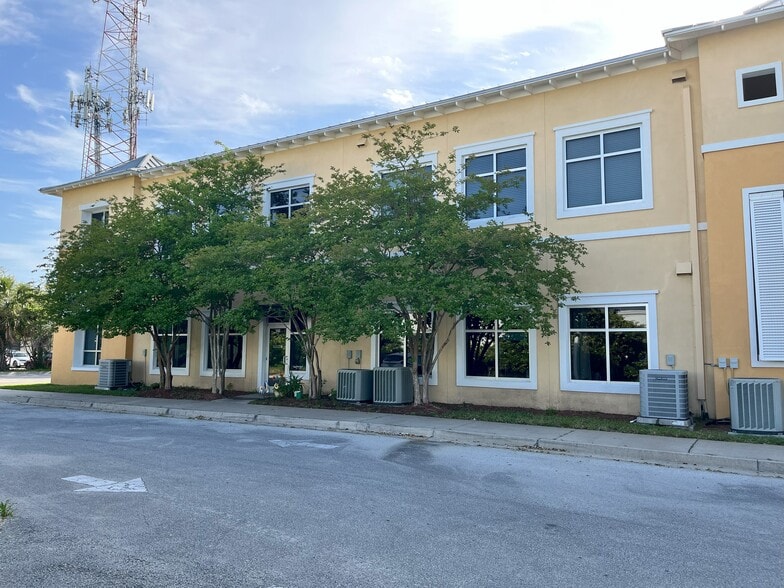 More Photos Of 1909 Beach Blvd, Jacksonville Beach Medical For Sale