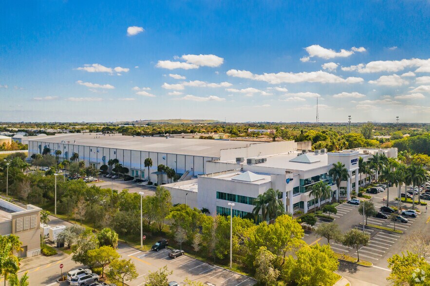 More Photos Of 5480 W Hillsboro Blvd, Coconut Creek Light Distribution For Lease