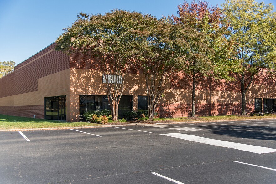 More Photos Of 10430-10440 Lakeridge Pky, Ashland Light Manufacturing For Lease