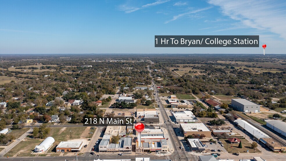 More Photos Of 218 N Main St, Rockdale Storefront For Sale