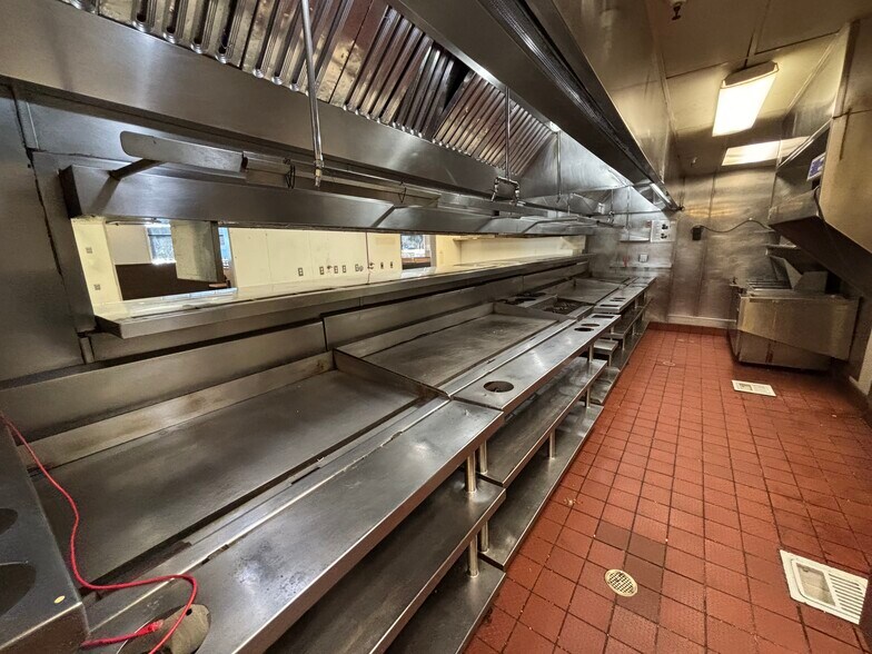 More Photos Of 5312 Old Redwood Hwy, Petaluma Restaurant For Sale