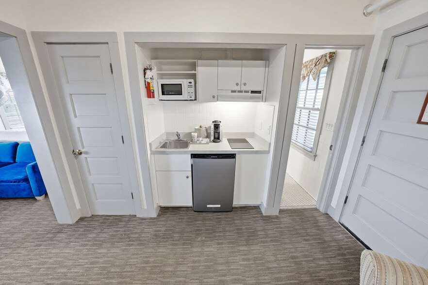 More Photos Of 6715 S Croatan Hwy, Nags Head Hotel For Sale