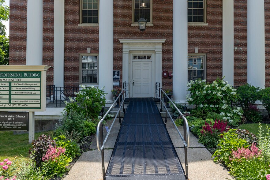 More Photos Of 70 Main St, Peterborough Office For Lease