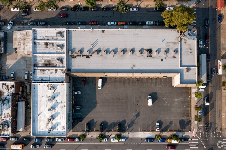 More Photos Of 1110 Pennsylvania Ave, Brooklyn Unknown For Lease