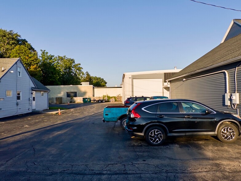 More Photos Of 15 Martin St, Webster Flex For Lease