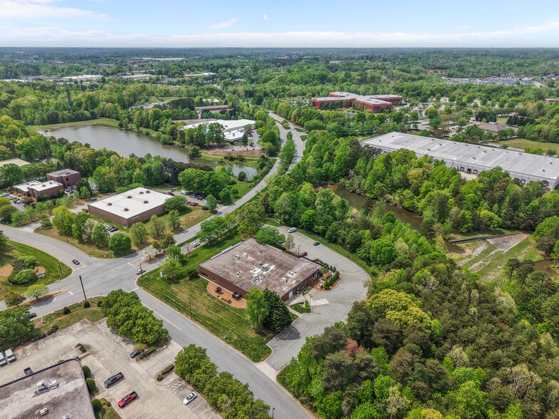 More Photos Of 4239 Piedmont Pky, Greensboro Warehouse For Sale