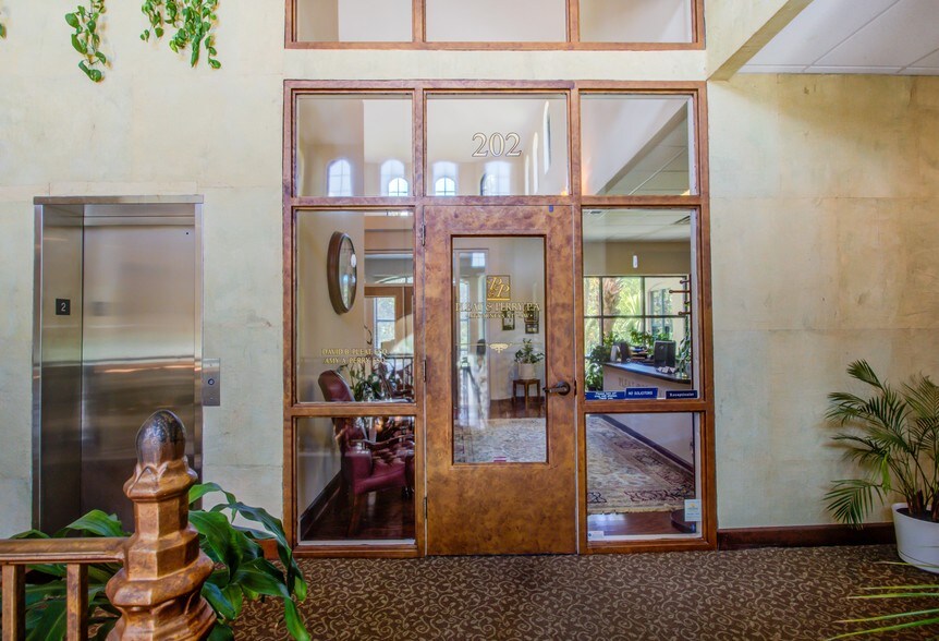 More Photos Of 4477 Legendary Dr, Destin Office Residential For Sale