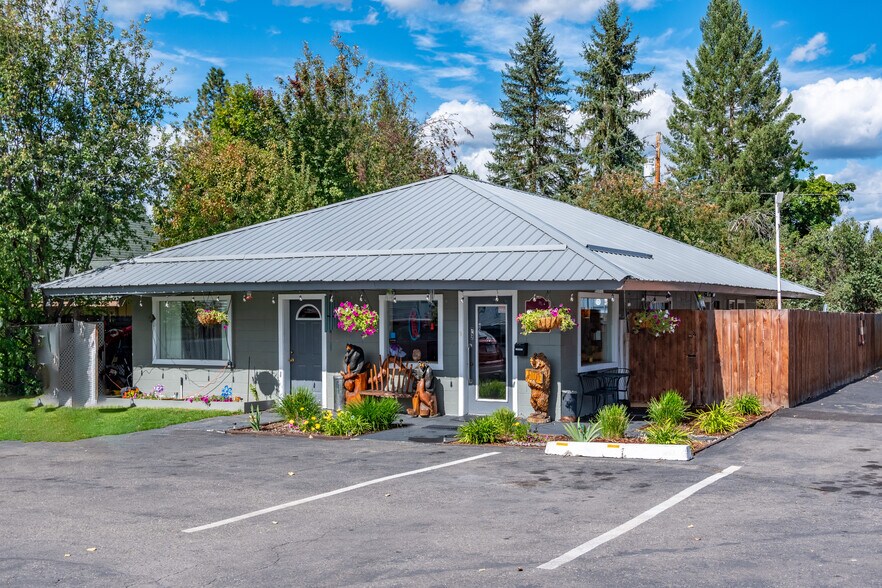 More Photos Of 31901 US Highway 2, Libby Hotel For Sale