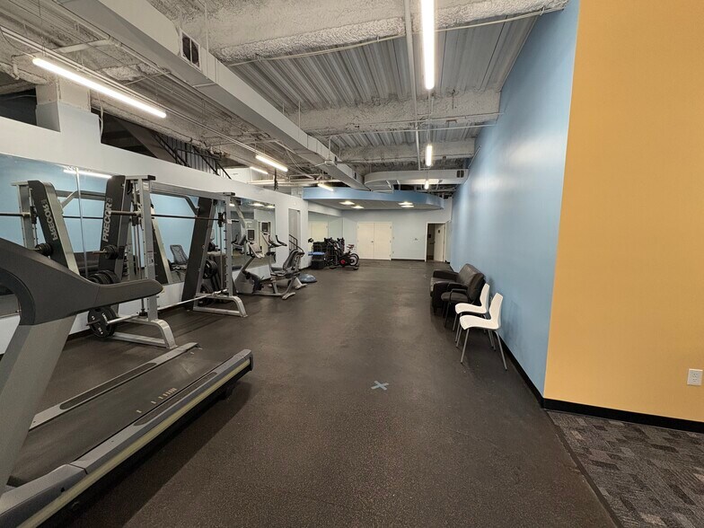 More Photos Of 40 York Rd, Towson Medical For Sale