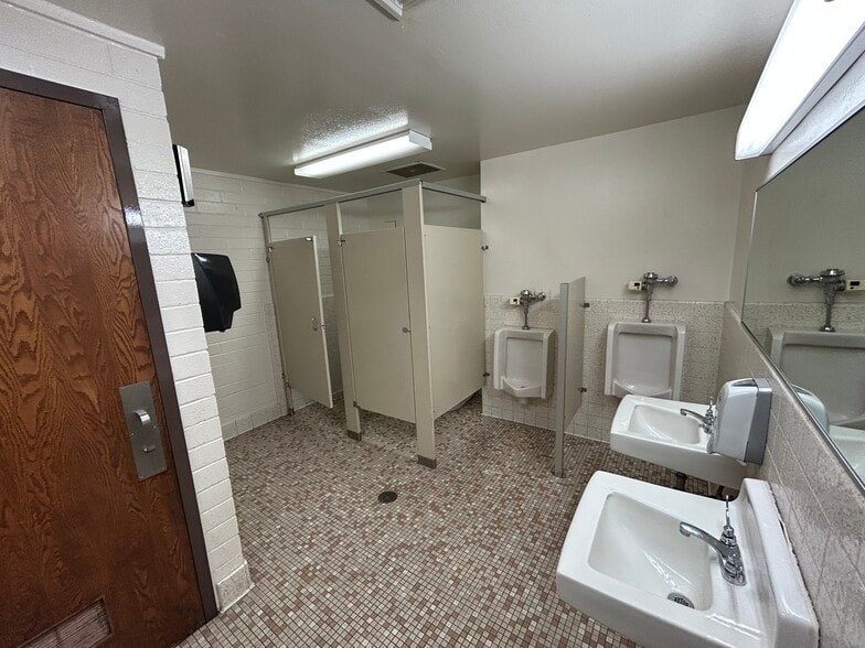 More Photos Of 16025-16115 Studebaker Rd, Cerritos Specialty For Sale