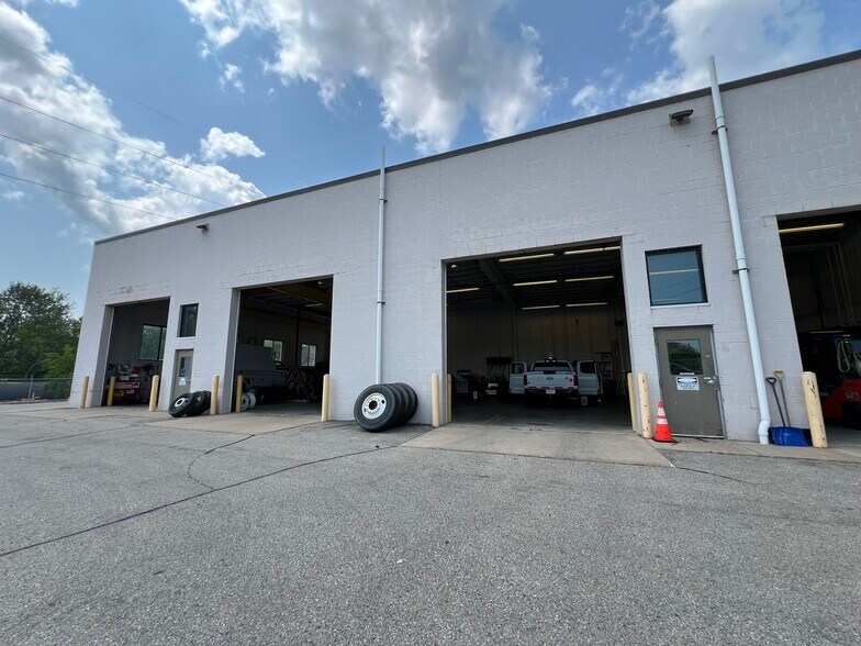 More Photos Of 1717 10th Ave, Menominee Industrial For Sale