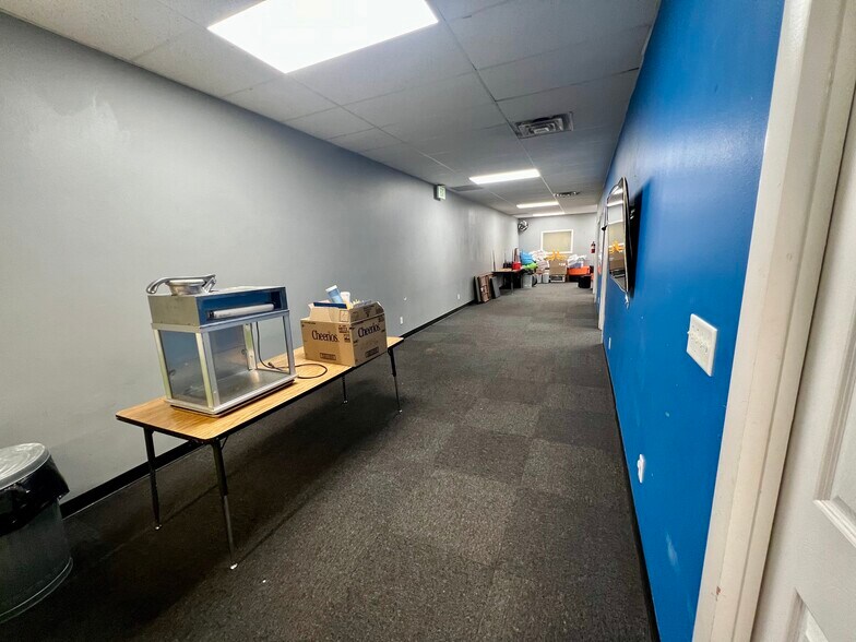 More Photos Of 60 E 100 N, Price Storefront Retail Office For Sale