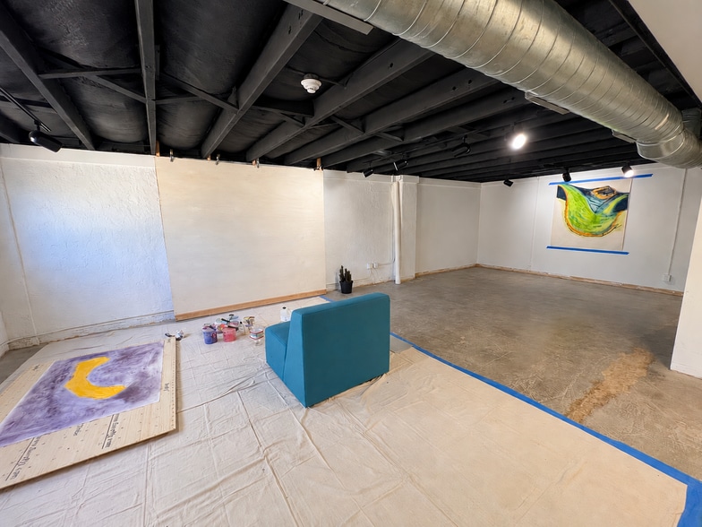 More Photos Of 915 Dallas St, San Antonio Flex For Lease