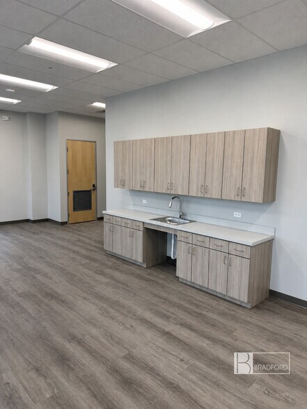 More Photos Of 6321 Browning Ct, North Richland Hills Warehouse For Sale