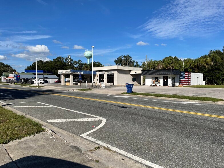 More Photos Of 267 N Market Blvd, Webster Office For Sale