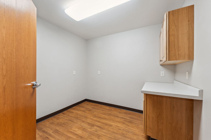 More Photos Of 223 E Main St, Reedsburg Storefront Retail Office For Sale