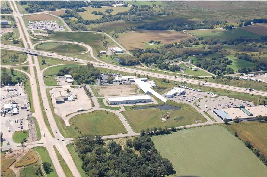 More Photos Of 6135 N American Ln, De Forest Warehouse For Lease