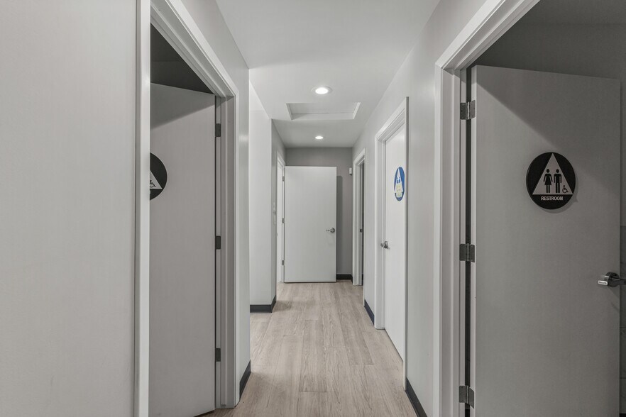 More Photos Of 1113 Castro Way, Sacramento Office For Sale