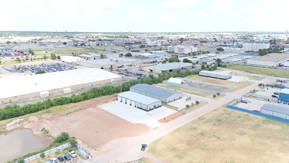 More Photos Of 5001 Bishop Dr, Oklahoma City Warehouse For Lease