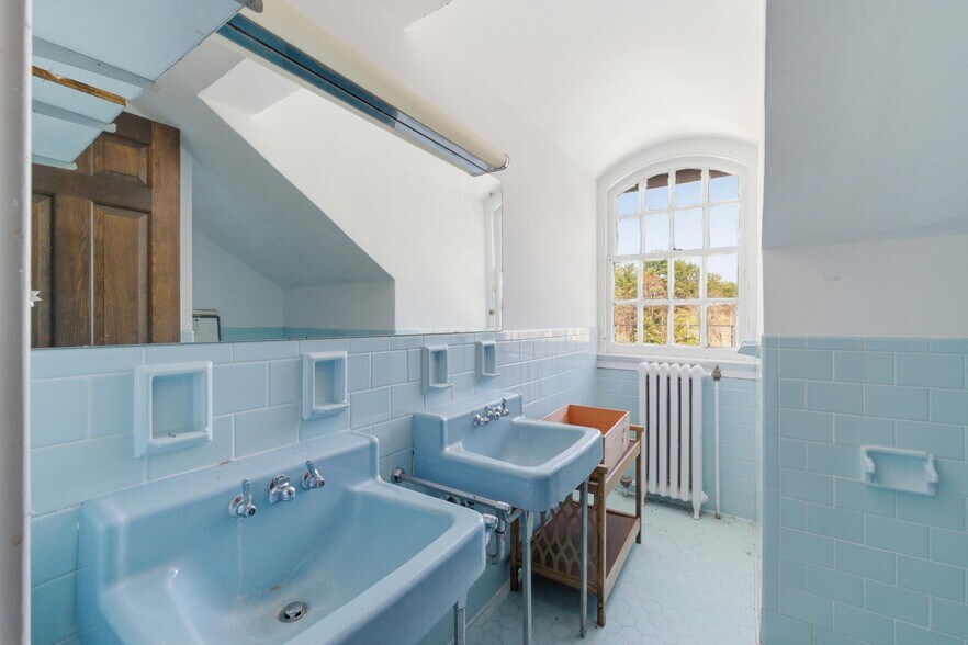 More Photos Of 2255 Ballston Ave, Saratoga Springs Restaurant For Sale