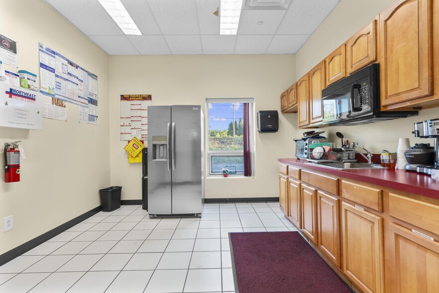 More Photos Of 80 Wampus Ln, Milford Warehouse For Lease