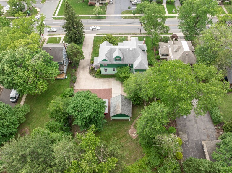 More Photos Of 425 White Horse Pike, Haddon Heights Office Residential For Sale