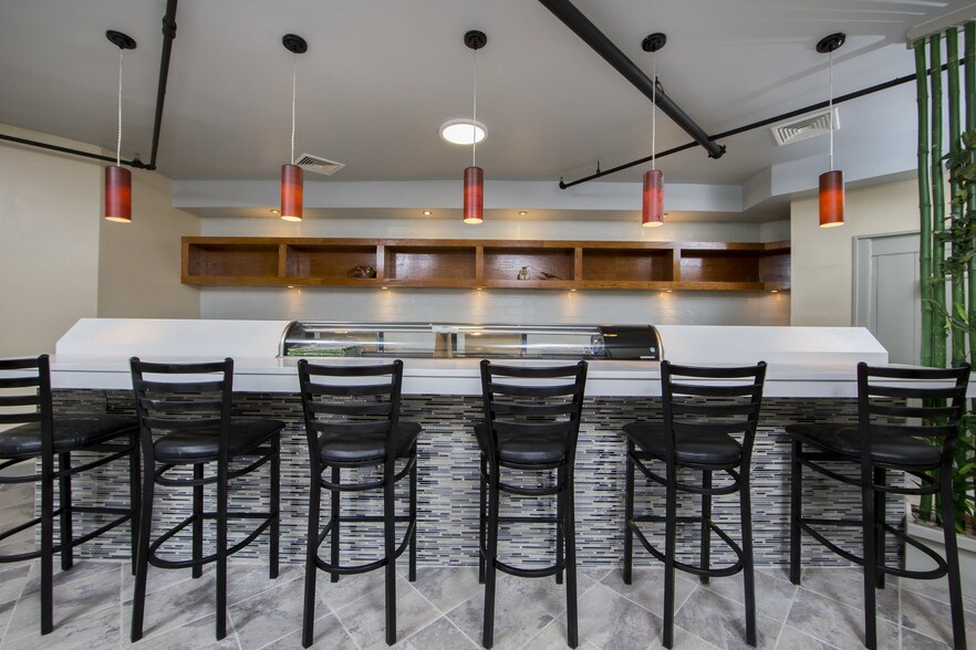 More Photos Of 1145 Easton Rd, Abington Township Bar For Sale