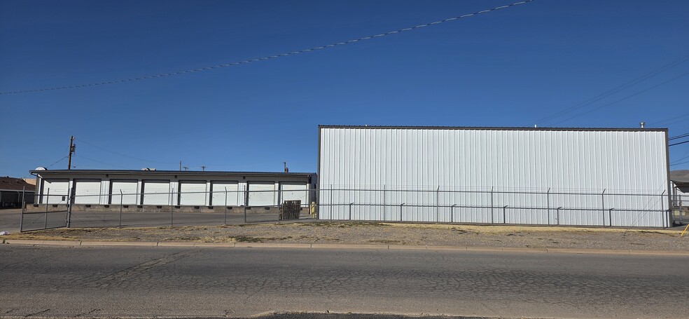 More Photos Of 2401 Lawrence Blvd, Alamogordo Warehouse For Sale