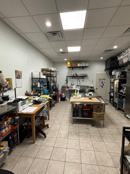 More Photos Of 502 1st St, LaSalle Storefront For Sale