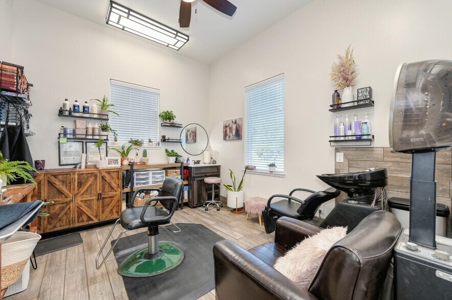 More Photos Of 707-709 Natoma St, Folsom Storefront Retail Office For Sale