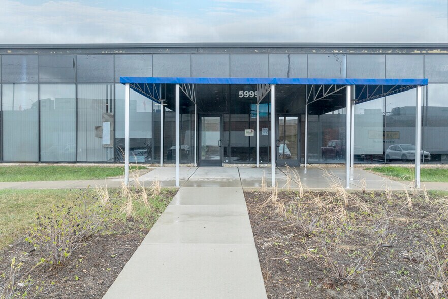 More Photos Of 5999 Butterfield Rd, Hillside Warehouse For Lease