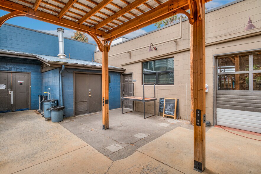 More Photos Of 20 NW Greenwood Ave, Bend Loft Creative Space For Sale