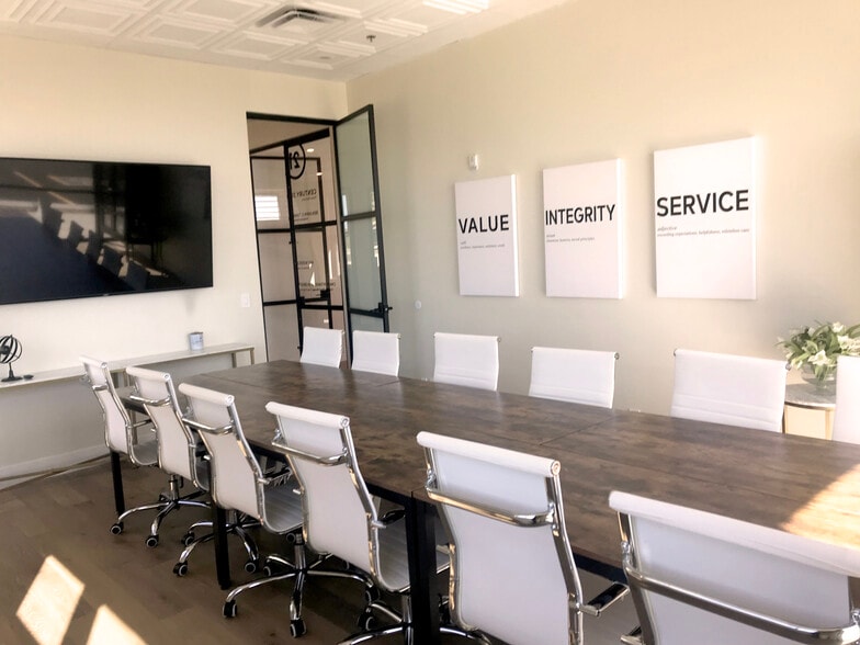 More Photos Of 8325 W Happy Valley Rd, Peoria Office For Lease