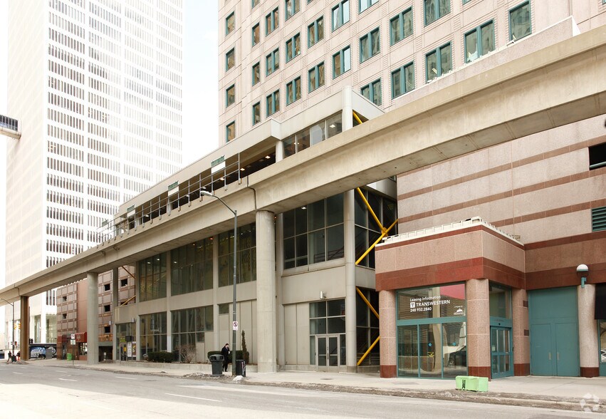 More Photos Of 150 W Jefferson Ave, Detroit Office For Lease