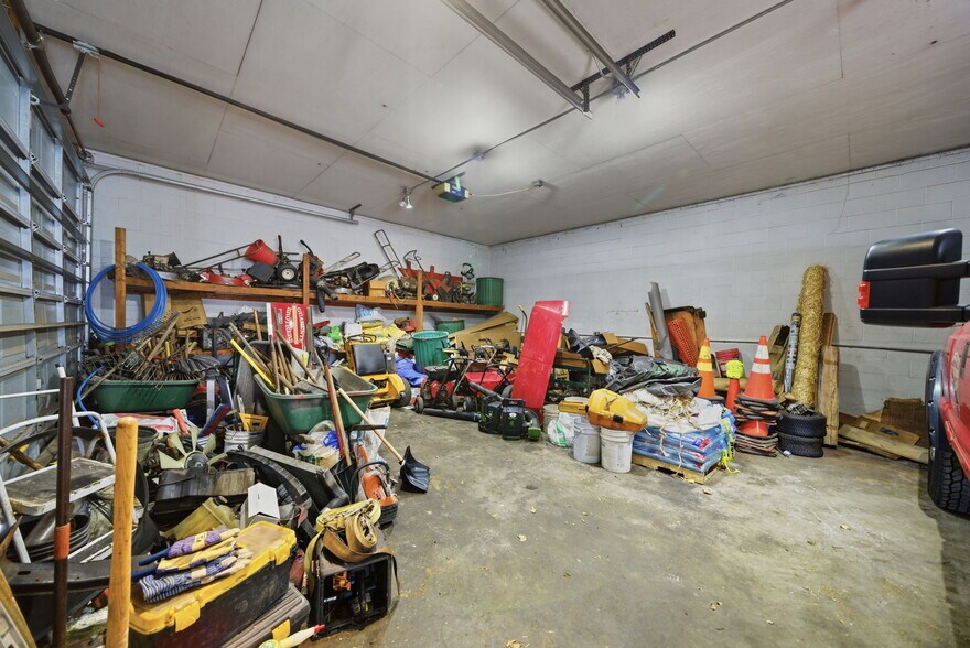 More Photos Of 435-437 Burnside St, Orange Specialty For Sale