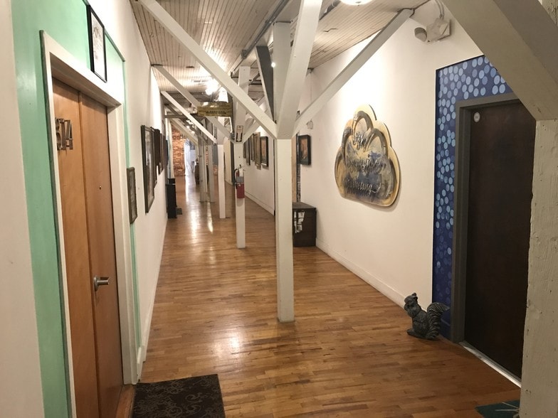 More Photos Of 1906 N Armenia Ave, Tampa Loft Creative Space For Lease