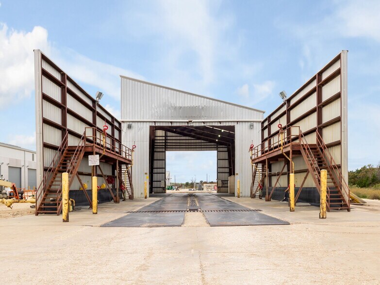 More Photos Of 7207 W FM 696, Elgin Industrial For Sale