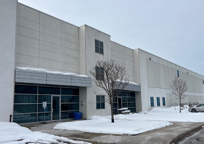More Photos Of 99 Savannah Oaks Dr, Brantford Distribution For Lease