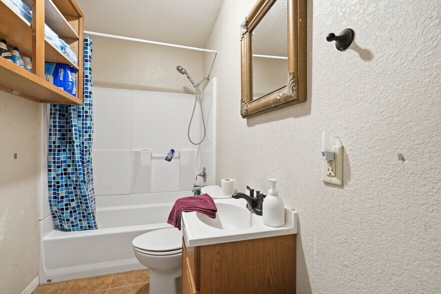 More Photos Of 1901 Cedar Crest Dr, Abilene Multifamily For Sale